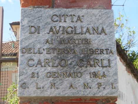 Lapide commemorativa a Carlo Carli e ai martiri dell'etterna libertà ad Avigliana.