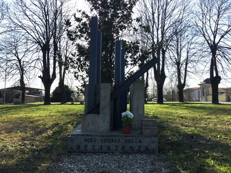 Monumento alla Resistenza di Gambolò, simbolo di memoria e commemorazione degli ideali di libertà e giustizia.