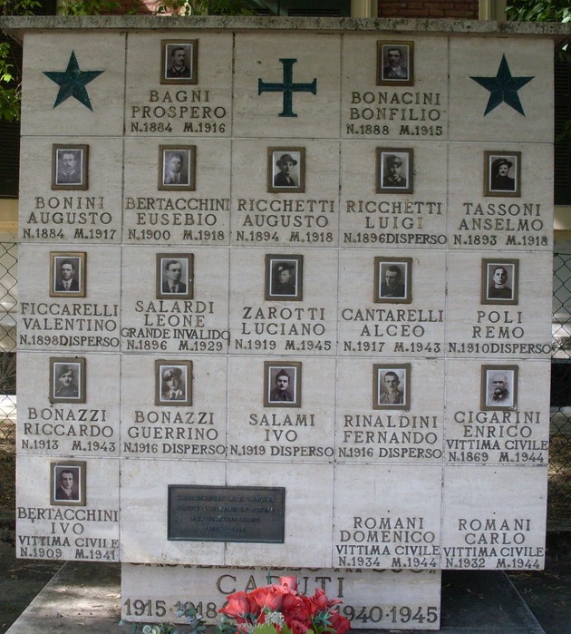 Monumento ai Caduti di Castellazzo, dedicato ai soldati e ai civili perduti in guerra.