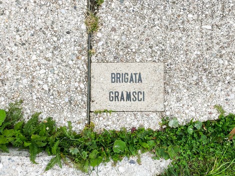 Monumento al Partigiano e alla Resistenza, dedicato alla memoria dei combattenti per la libertà.