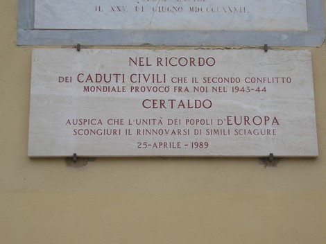 Lapide commemorativa dedicata ai caduti civili del secondo conflitto mondiale a Certaldo.