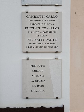 Monumento alle Vittime militari e civili, dedicato alla memoria e al sacrificio di coloro che hanno perso la vita.