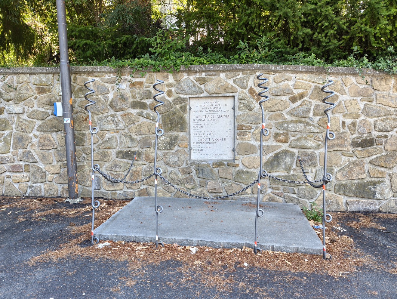 Monumento alla Divisione Acqui, Comune di Camugnano (BO), foto 1