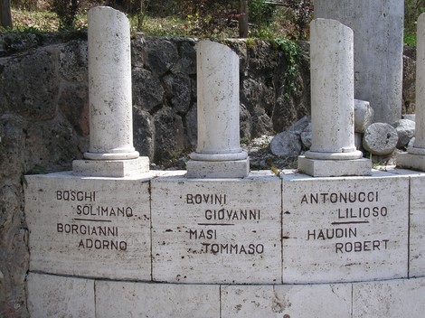 Monumento ai caduti di Scalvaia, commemorazione in onore dei soldati locali.
