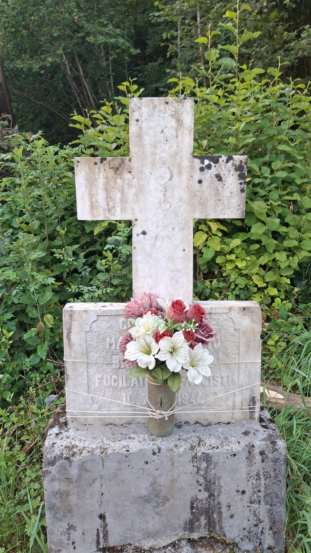 Croce a Coari e Marrè, Comune di Rezzoaglio (GE), foto 1
