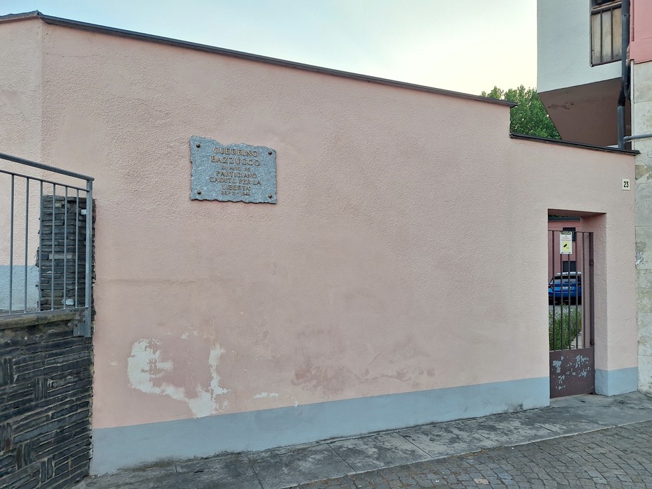 Lapide a Bazzucco, Comune di Strambino (TO), foto 2