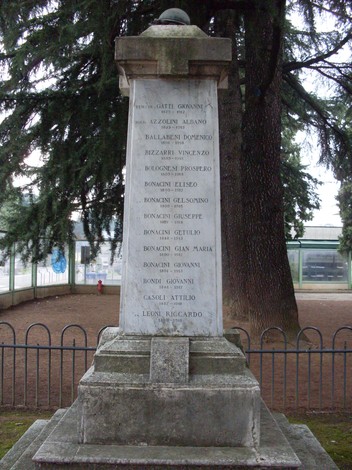 Monumento ai Caduti di Rivalta, dedicato alla memoria dei soldati della comunità.