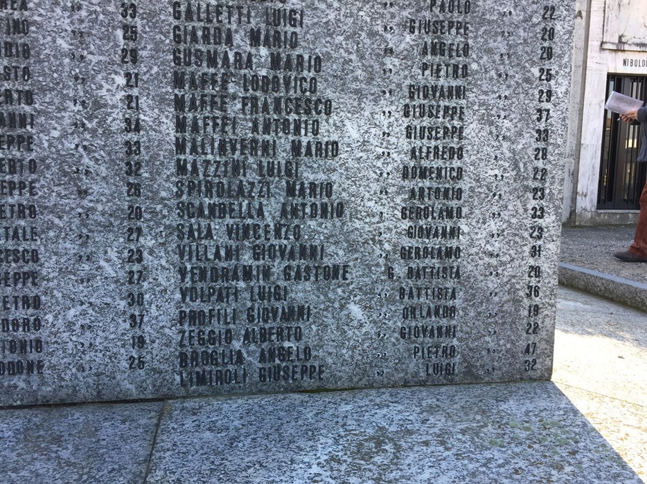 Monumento ai caduti di Cassolnovo, commemorazione dei soldati che hanno sacrificato la vita per la patria.