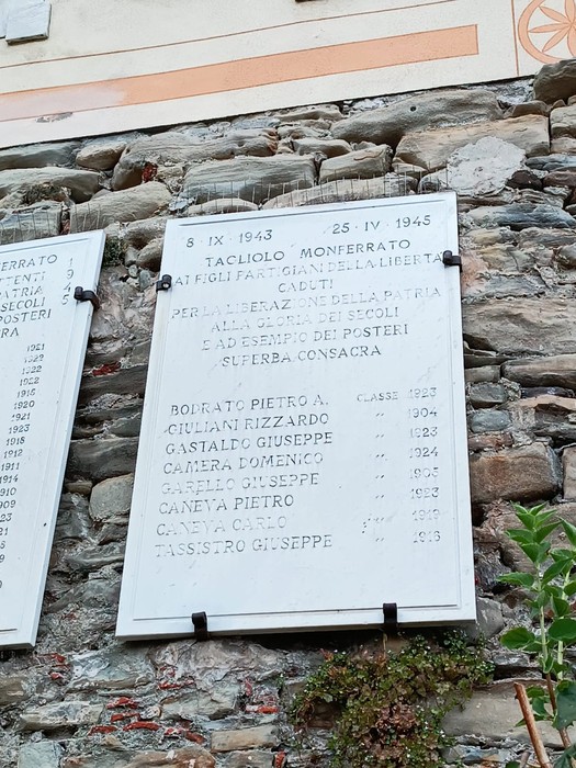 Monumento ai caduti di Tagliolo Monferrato, dedica ai sacrifici dei soldati della libertà.