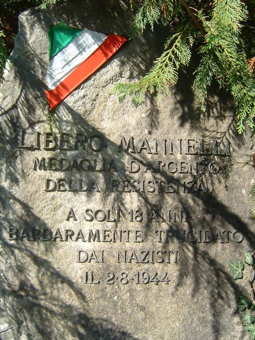 Monumento a Mannelli, dedicato alla memoria del partigiano insignito della Medaglia d'Argento della Resistenza.