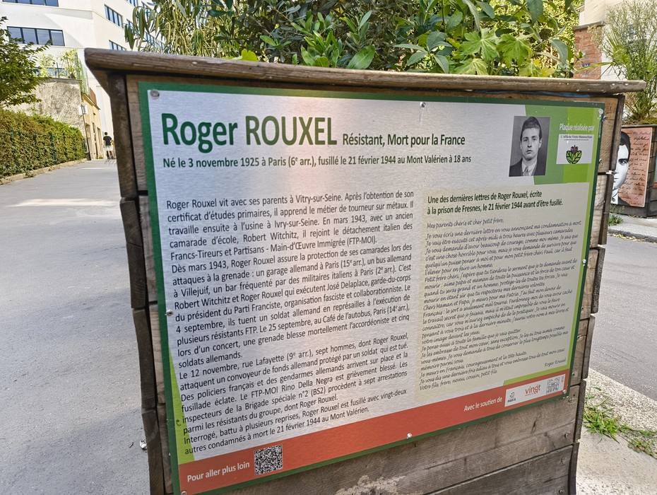 Targa commemorativa dedicata a Roger Rouxel, resistente francese, morto per la libertà.