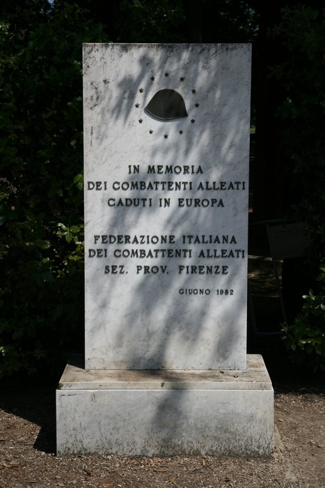 Cippo commemorativo in memoria dei combattenti alleati caduti in Europa, Firenze, 1982.