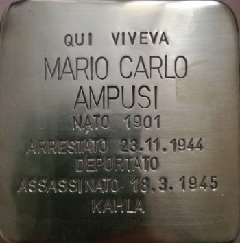 Pietra d'inciampo dedicata a Mario Carlo Ampusi, commemorando la sua storia e il tragico destino.
