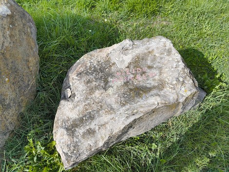 Monumento ai partigiani caduti, commemorazione della lotta per la libertà a Monte Sabbiuno.