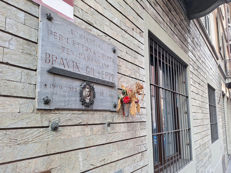 Lapide a Bravin, Comune di Torino (TO), foto 3