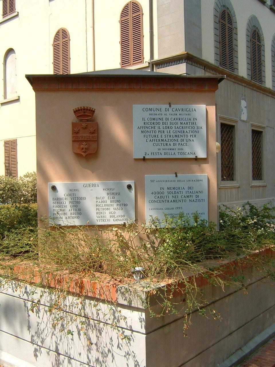 Lapidi commemorative nel municipio di Cavriglia, dedicati ai caduti e alla memoria della guerra.