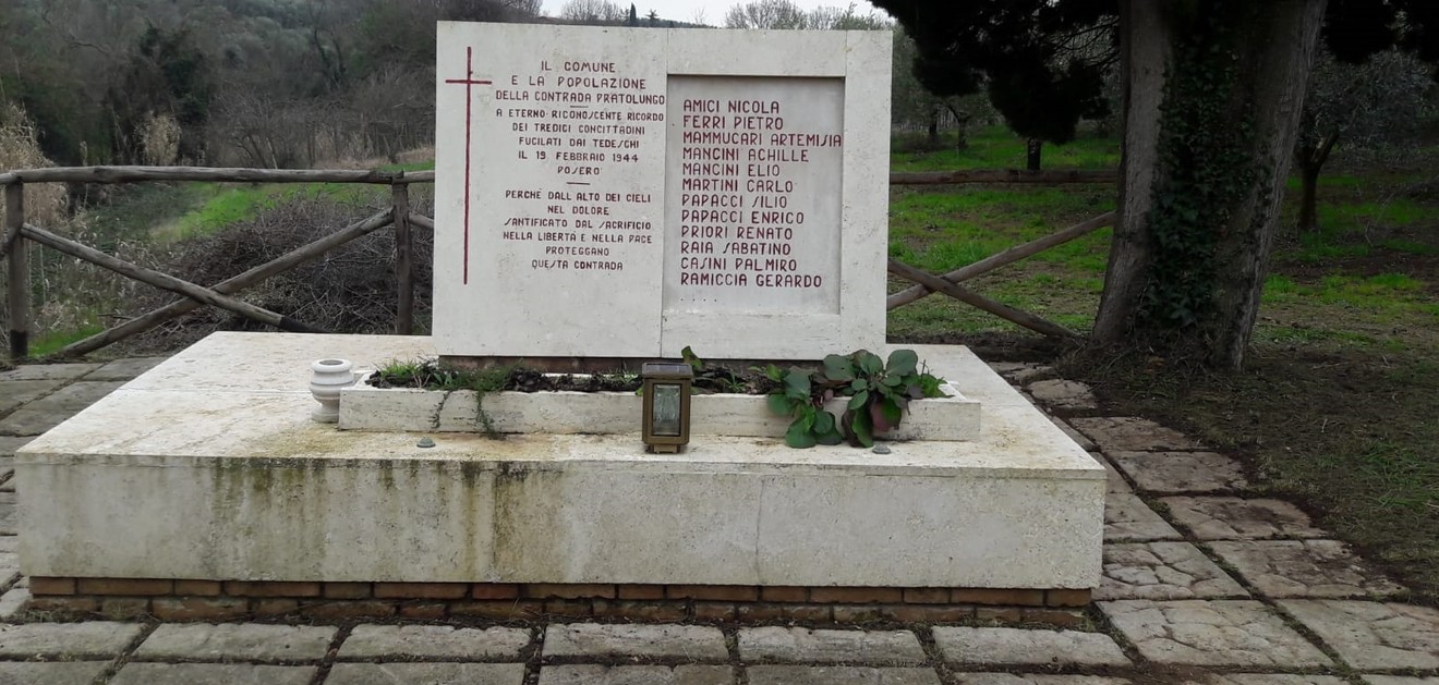 Monumento ai martiri di Pratolungo, dedicato alla memoria dei caduti della Seconda Guerra Mondiale.
