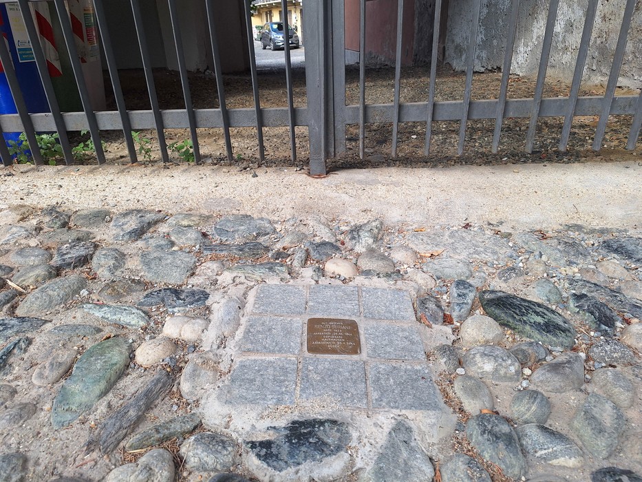 Pietra d'inciampo a Suriani, Comune di Avigliana (TO), foto 2