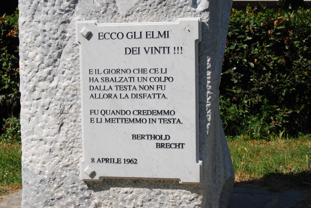 Monumento ai Partigiani, simbolo di memoria e resistenza contro l'oppressione. Celebra il sacrificio dei combattenti.