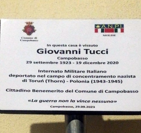 Pietra d'inciampo dedicata a Giovanni Tucci, memoriale per un internato nei campi nazisti.