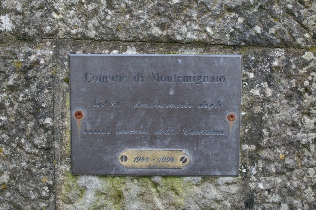 Monumento ricordo per le vittime degli eccidi della Consuma, a Montemignaio, 1914-1994.