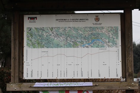 Mappa del "Sentiero A. Caslini" con itinerario e dettagli del percorso.