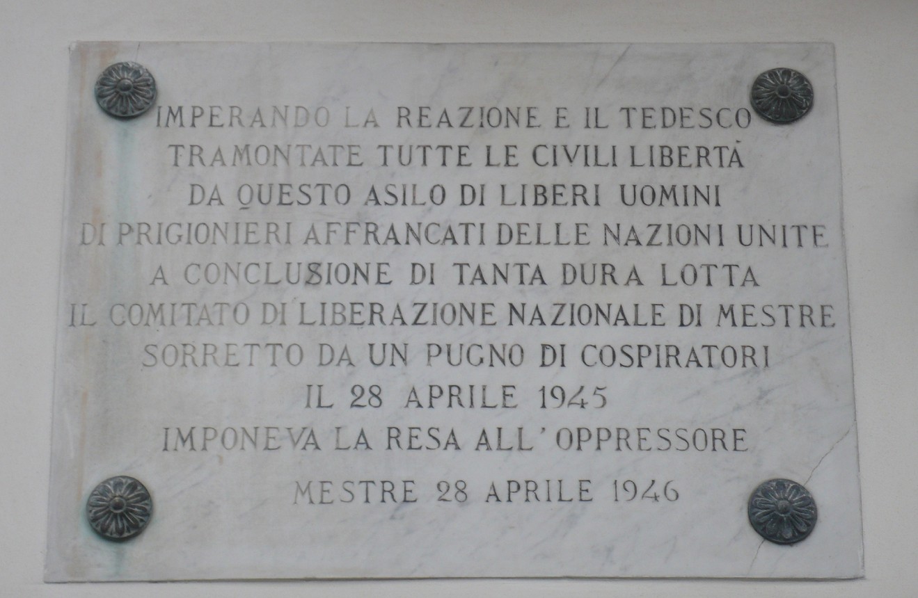 Targa commemorativa del CLN di Mestre, dedicata alla libertà e alla resistenza contro l'oppressione.